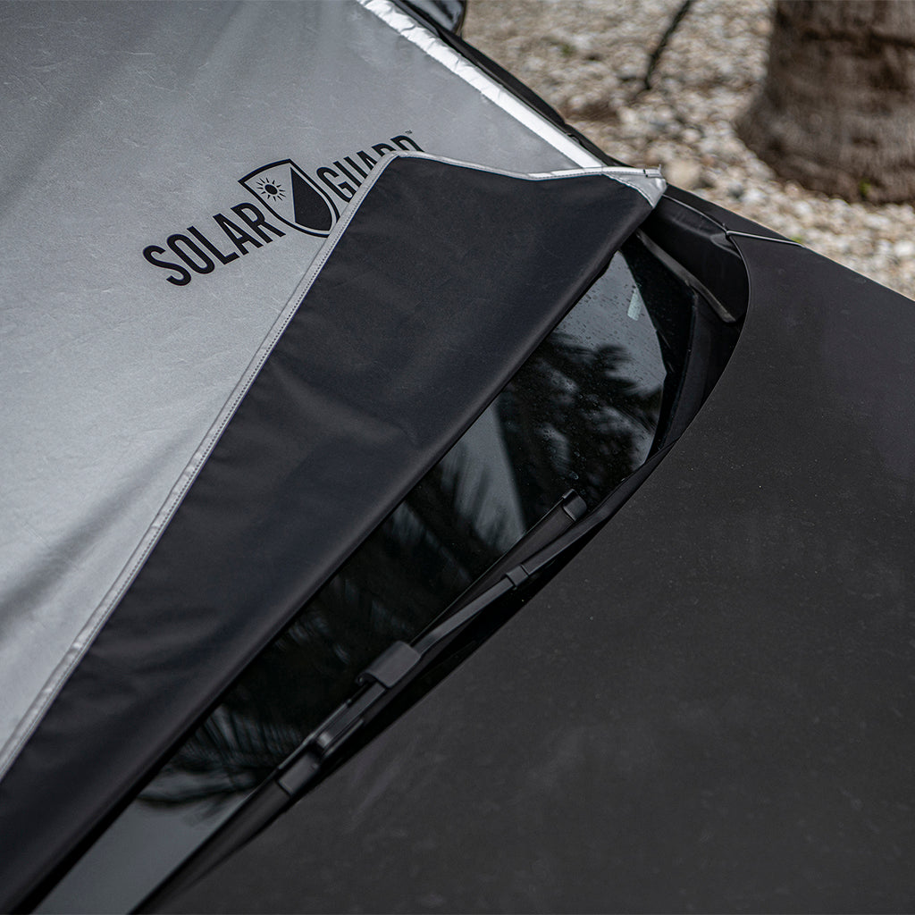 SolarGuard Deluxe External Car Sunshade - Urban Transit™